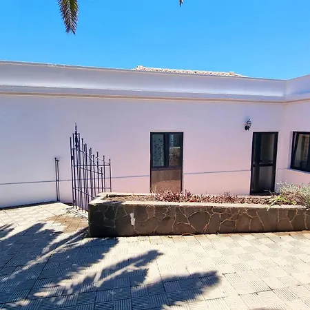 Casa Pirusa Feriehus Barlovento