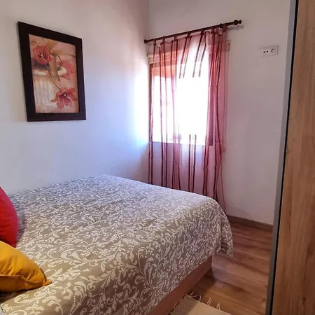 Casa Pirusa Semesterbostad *